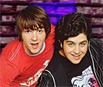 Drake & Josh: Air Hockey Face-Off